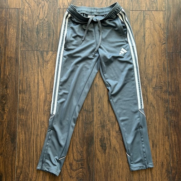 Adidas, Boys, Pants - Picture 1 of 9